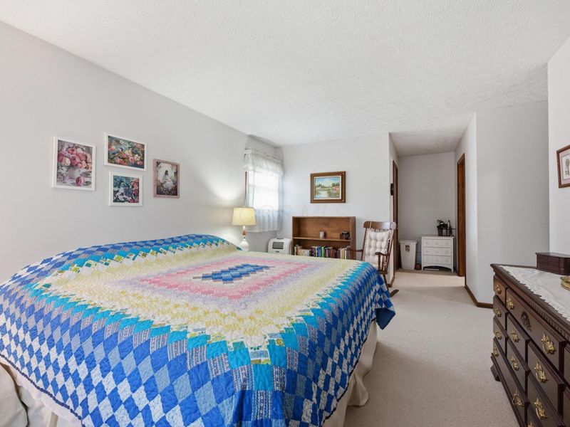 404 Knob Avenue , Reynoldsburg, OH 43068 Photo 17