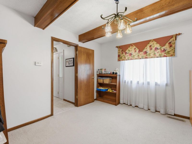 404 Knob Avenue , Reynoldsburg, OH 43068 Photo 5