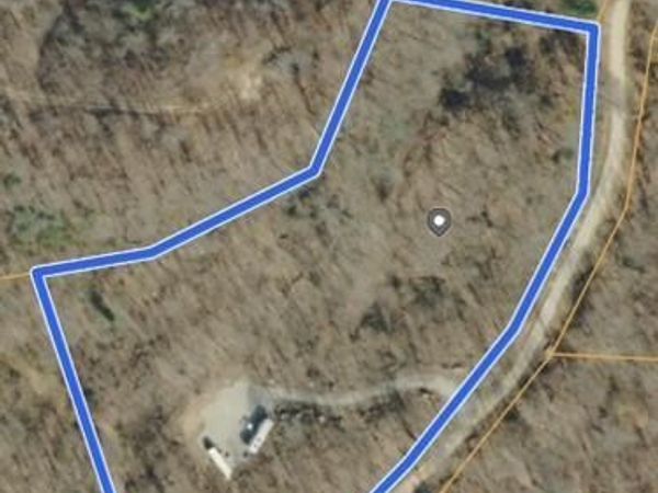 549 Defender Rd, LaFollette, TN 37766