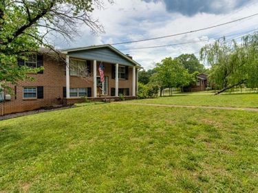 5900 Tyner Lane, Harrison, TN 37341