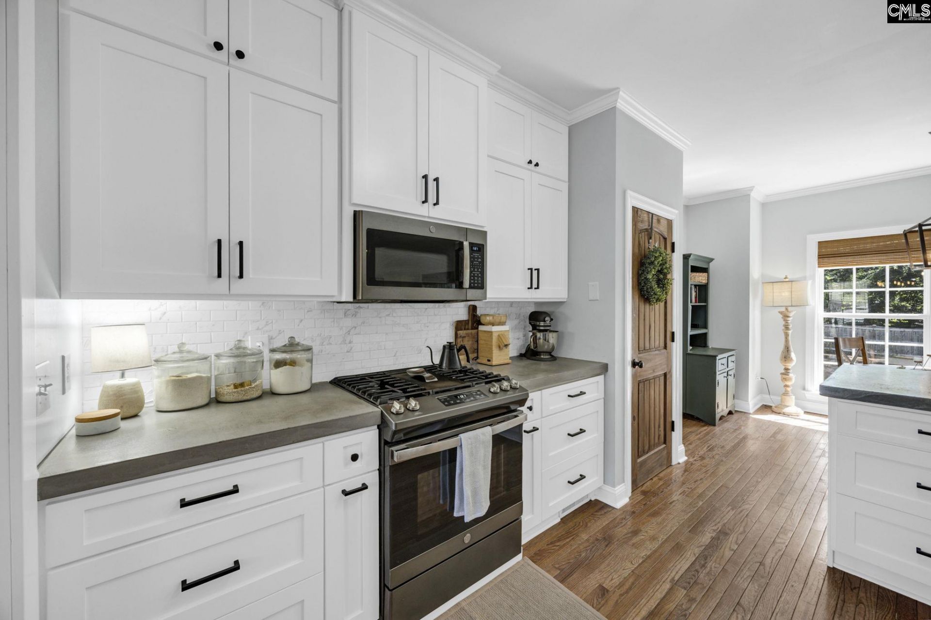 12 W Canterbury Court Photo 17