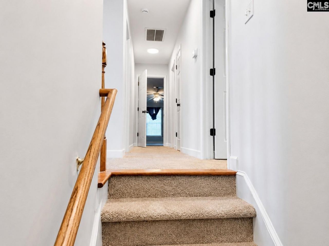 12 W Canterbury Court Photo 34