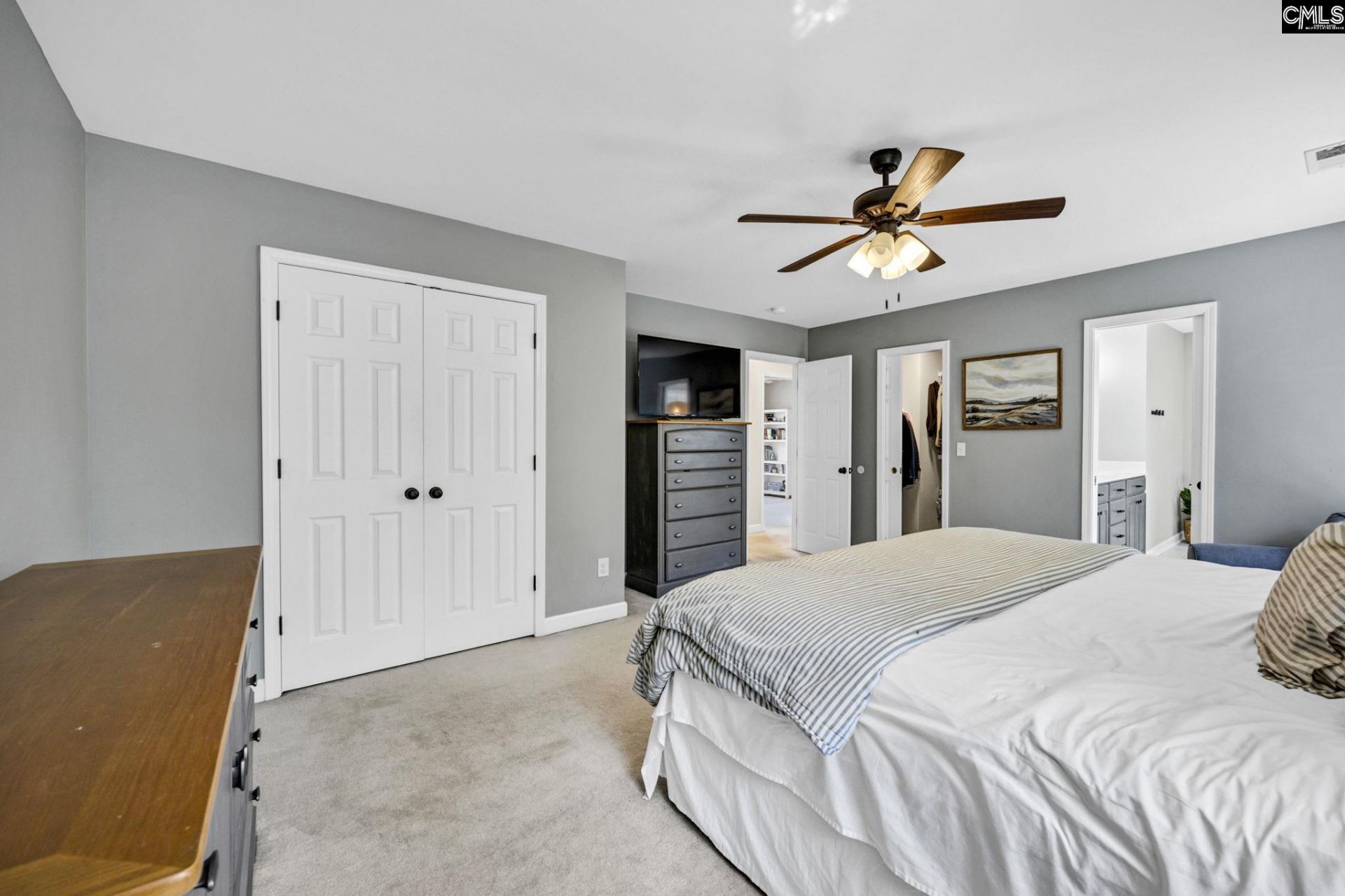 12 W Canterbury Court Photo 38