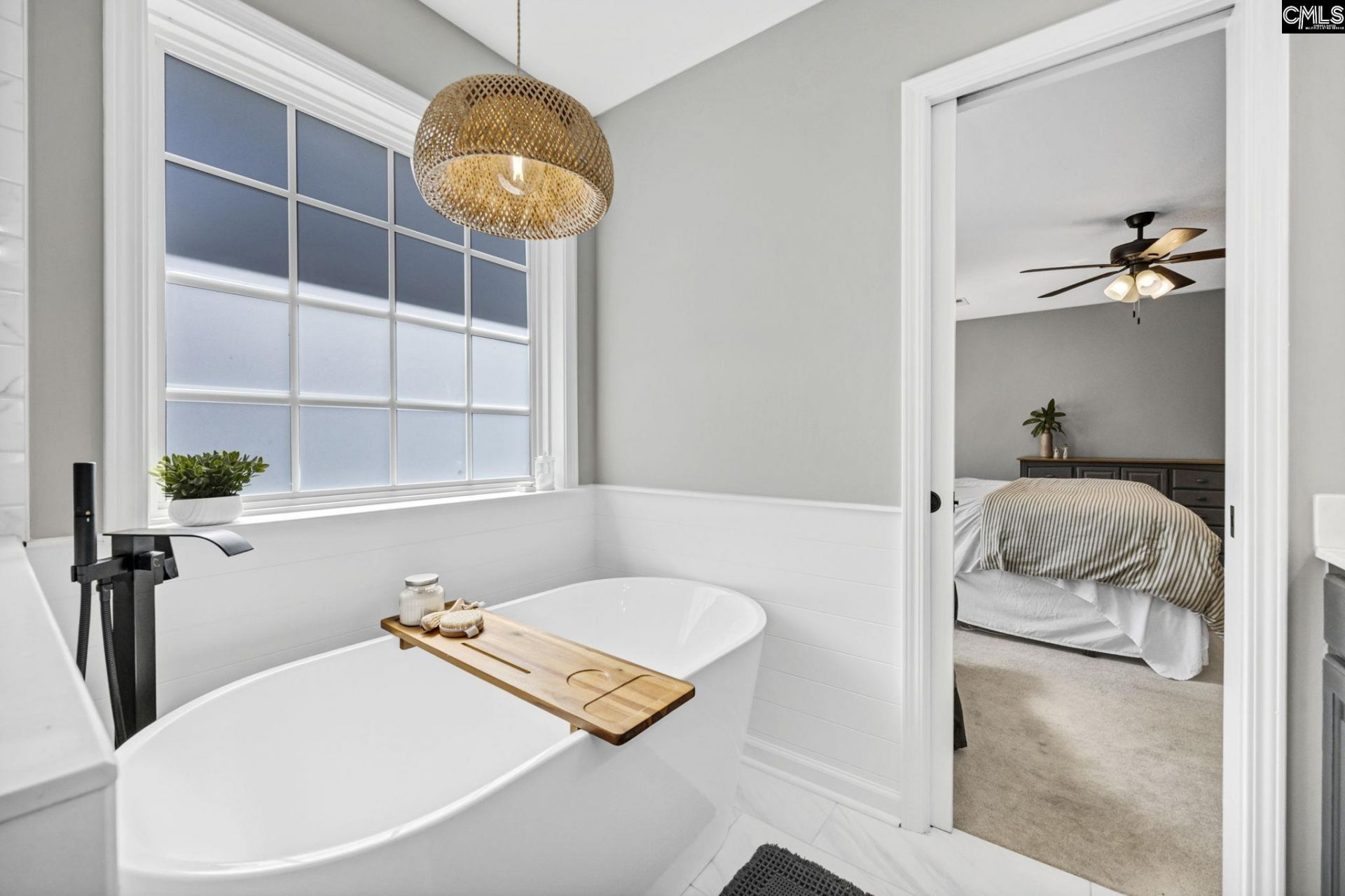 12 W Canterbury Court Photo 40