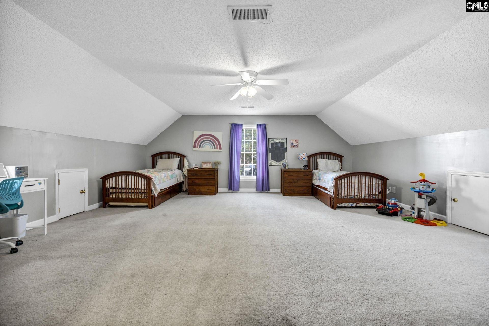 12 W Canterbury Court Photo 52