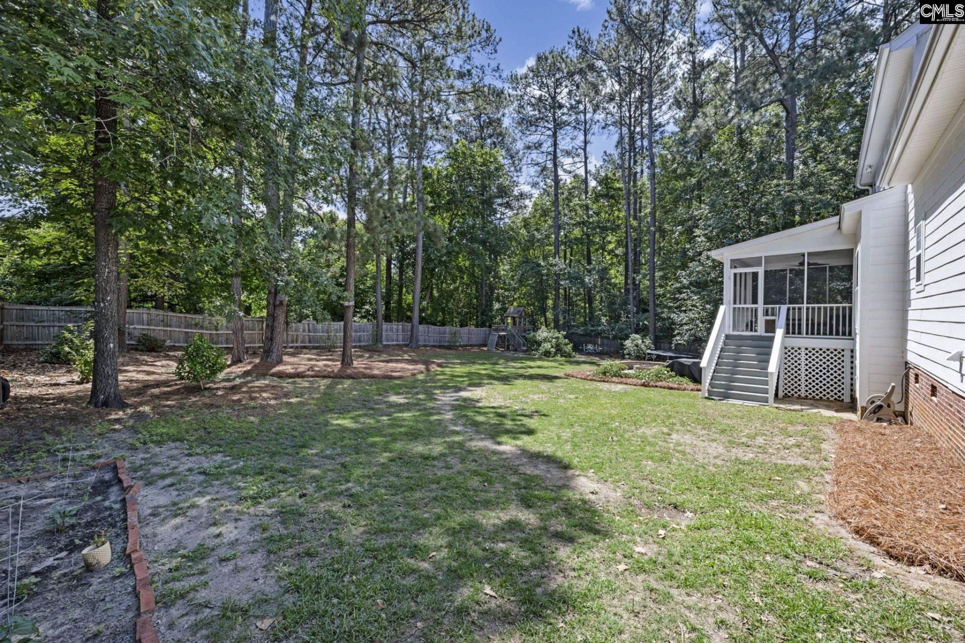 12 W Canterbury Court Photo 57