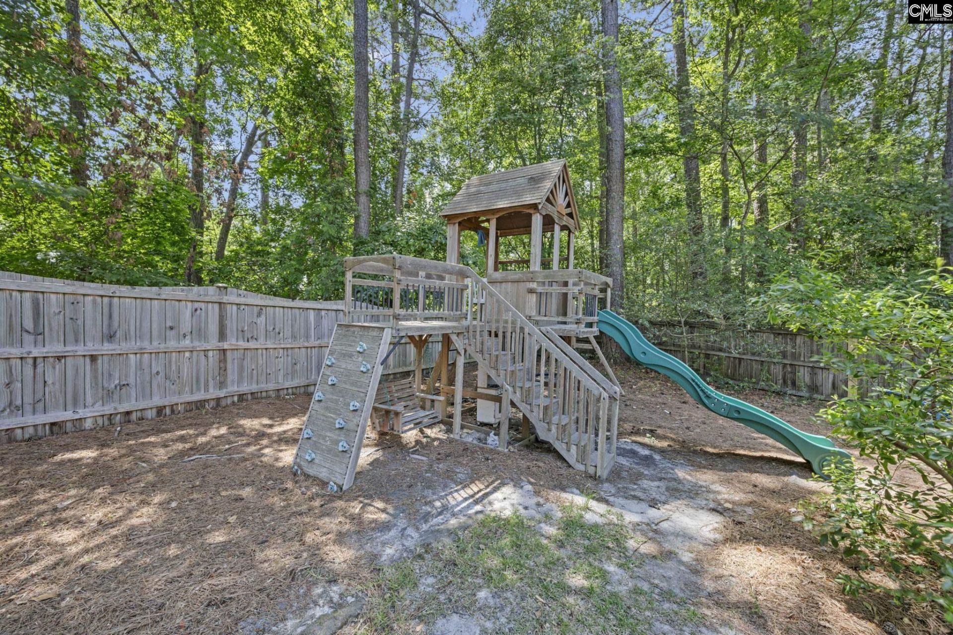 12 W Canterbury Court Photo 58