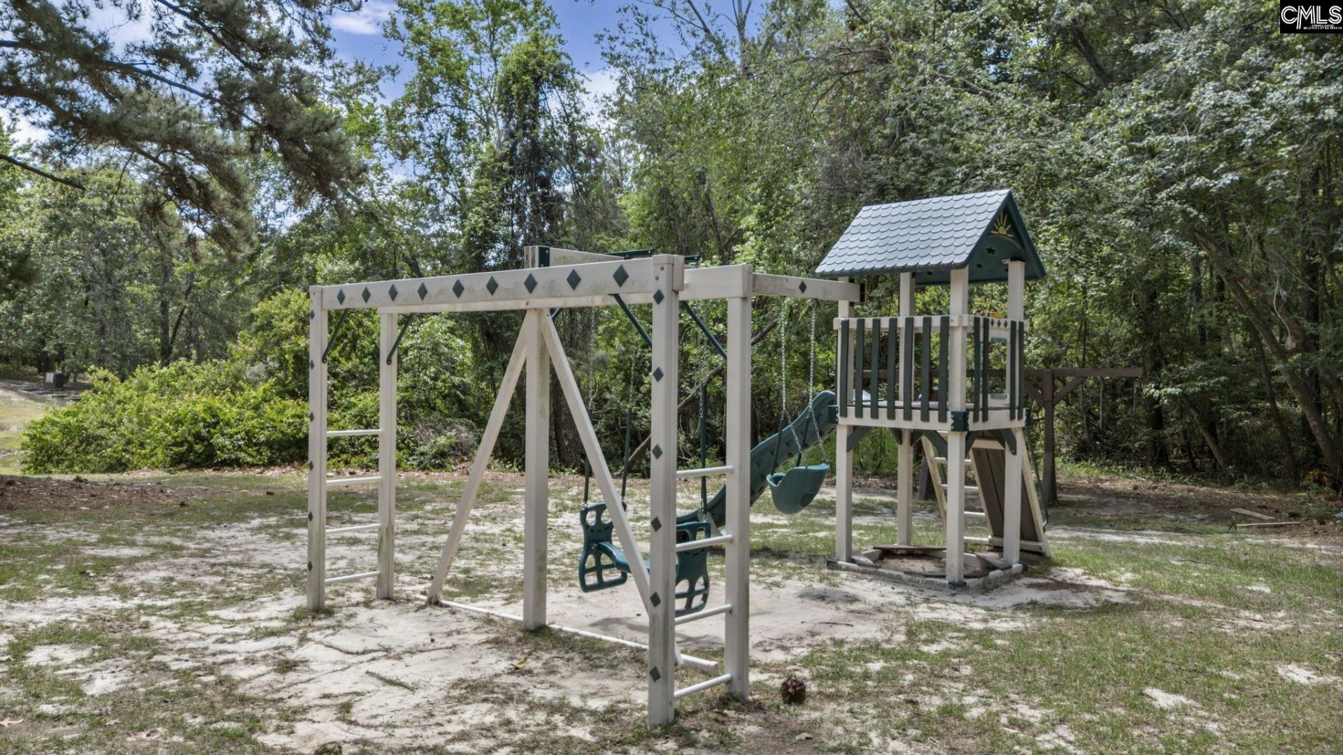 12 W Canterbury Court Photo 69