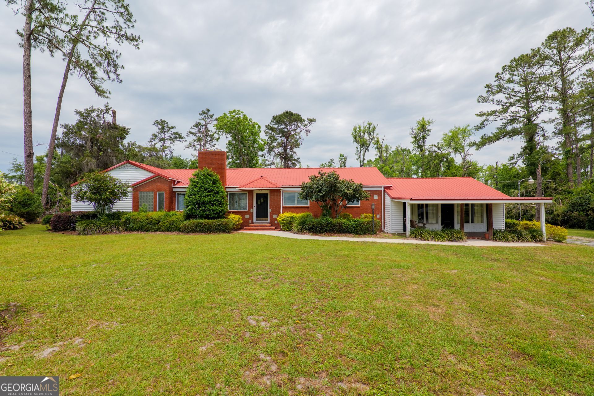 94 W Thigpen Avenue, Lakeland, GA 31635 Main Photo
