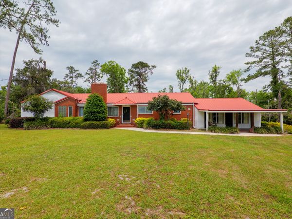 94 W Thigpen Avenue, Lakeland, GA 31635