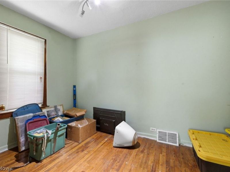 3524 Walton Avenue, Cleveland, OH 44113 Photo 7