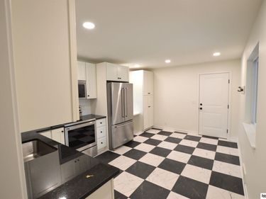 5815 J Street , Lincoln, NE 68510