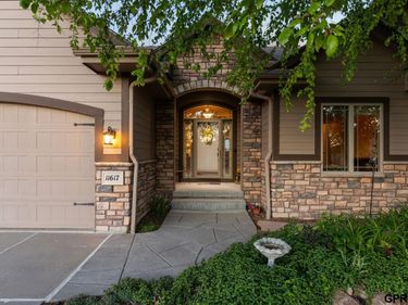 11617 S 201st Street , Gretna, NE 68028
