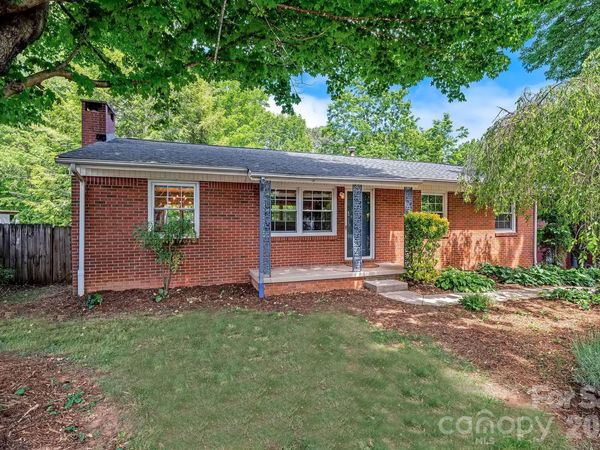 39 Grandview Road , Asheville, NC 28806