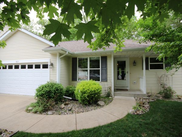 9671 Palmetto Court, Unit 80, Portage, MI 49002