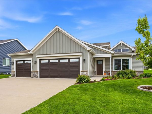 195 Sedona Street , Iowa City, IA 52246