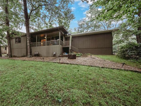 33 Churchill Drive, Bella Vista, AR 72715