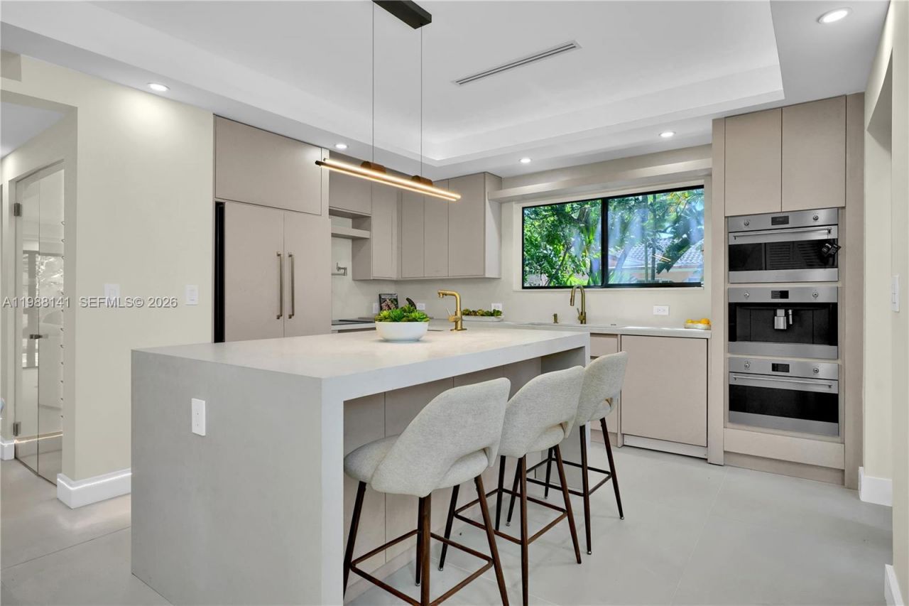 1108 Harrison St, Hollywood, FL 33019 Photo