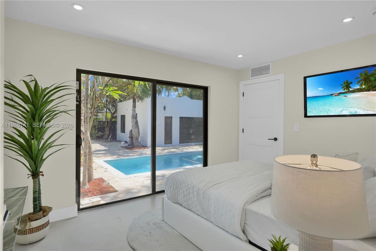 1108 Harrison St, Hollywood, FL 33019 Photo