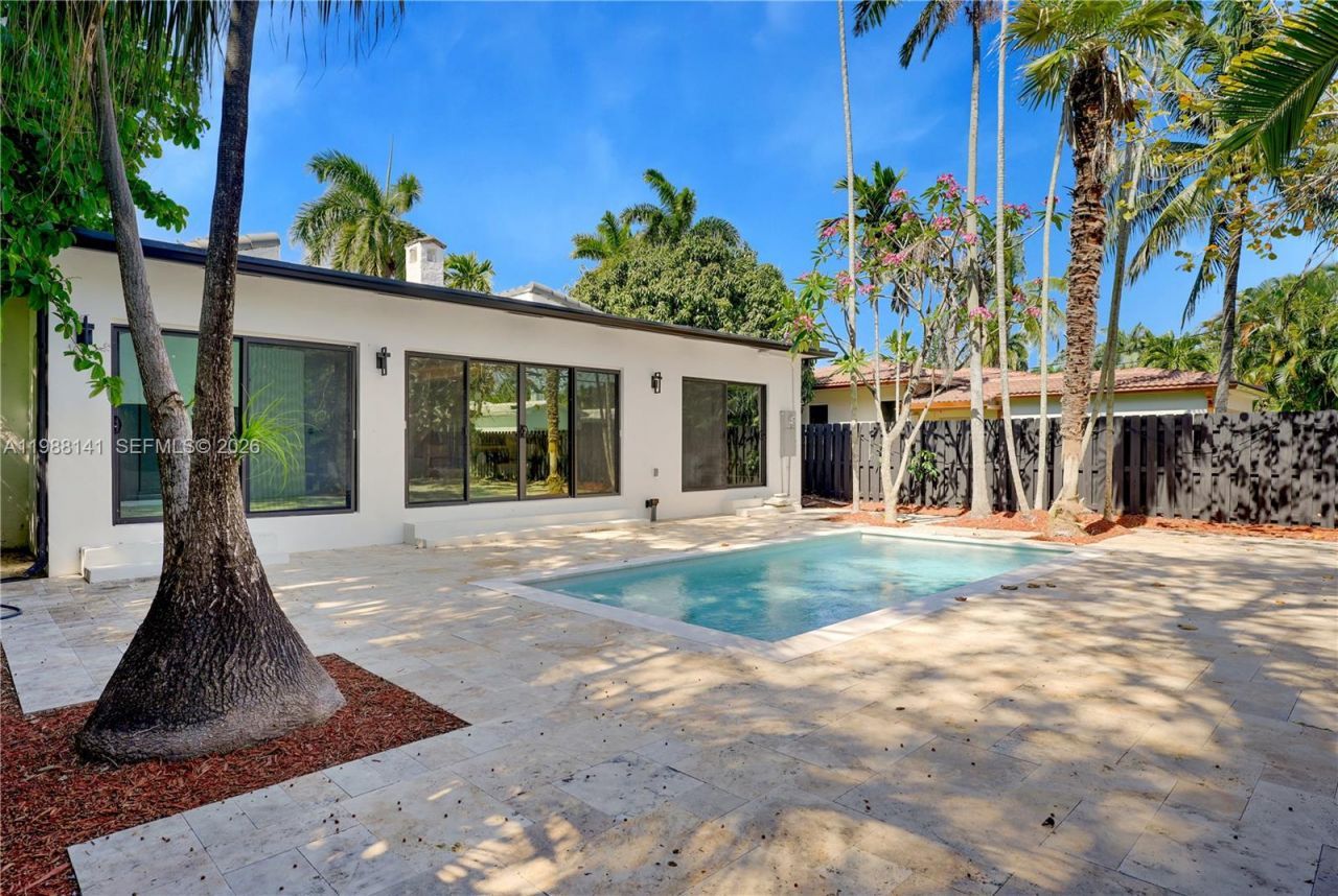 1108 Harrison St, Hollywood, FL 33019 Photo