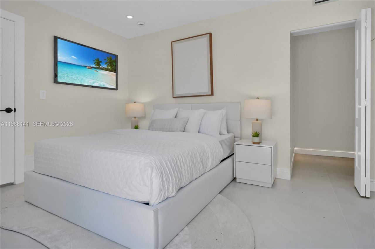 1108 Harrison St, Hollywood, FL 33019 Photo