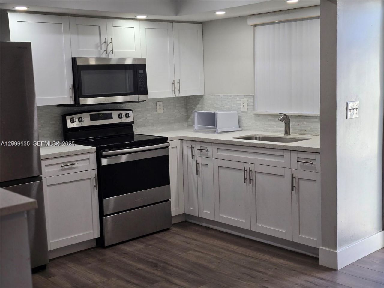 3711 Van Buren St , Unit 2, Hollywood, FL 33021 Photo
