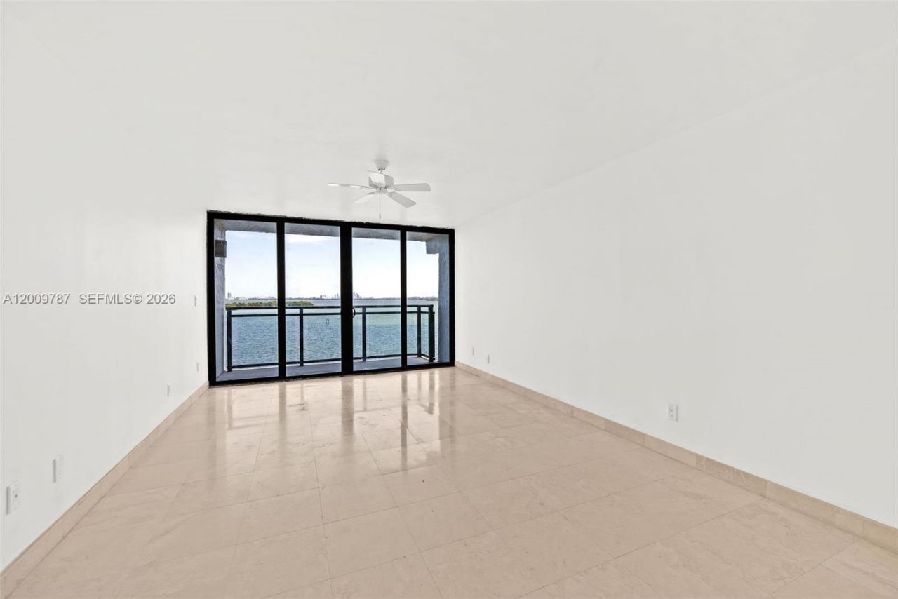 7751 NE Bayshore Ct, Unit 7B, Miami, FL 33138 Photo