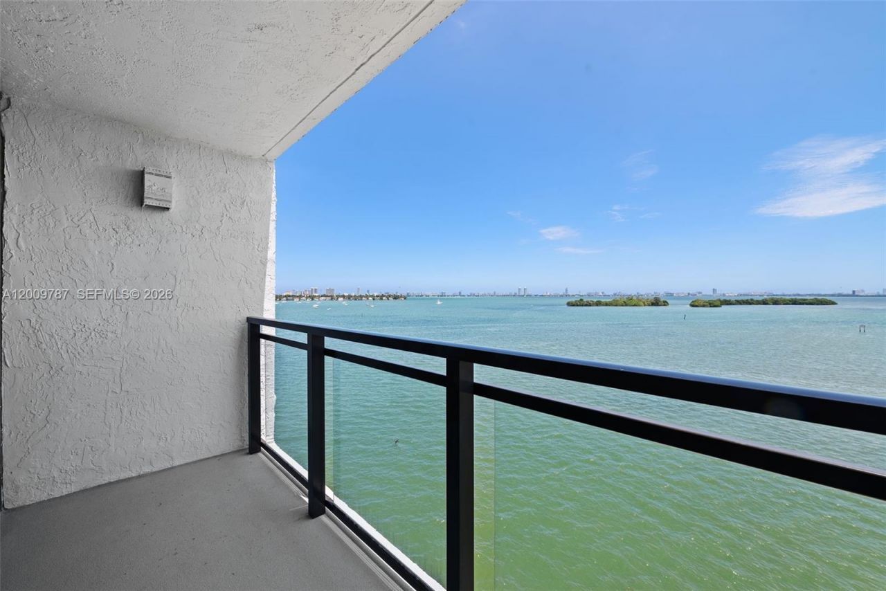 7751 NE Bayshore Ct, Unit 7B, Miami, FL 33138 Photo