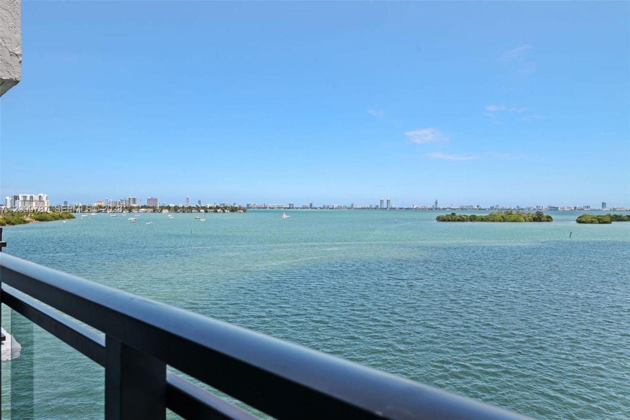 7751 NE Bayshore Ct, Unit 7B, Miami, FL 33138 Photo