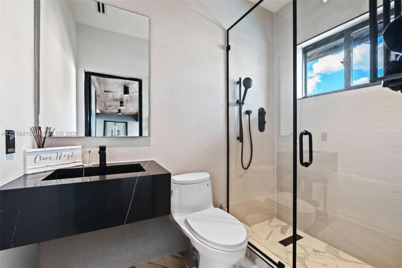 16431 NE 34th Ave , North Miami Beach, FL 33160 Photo