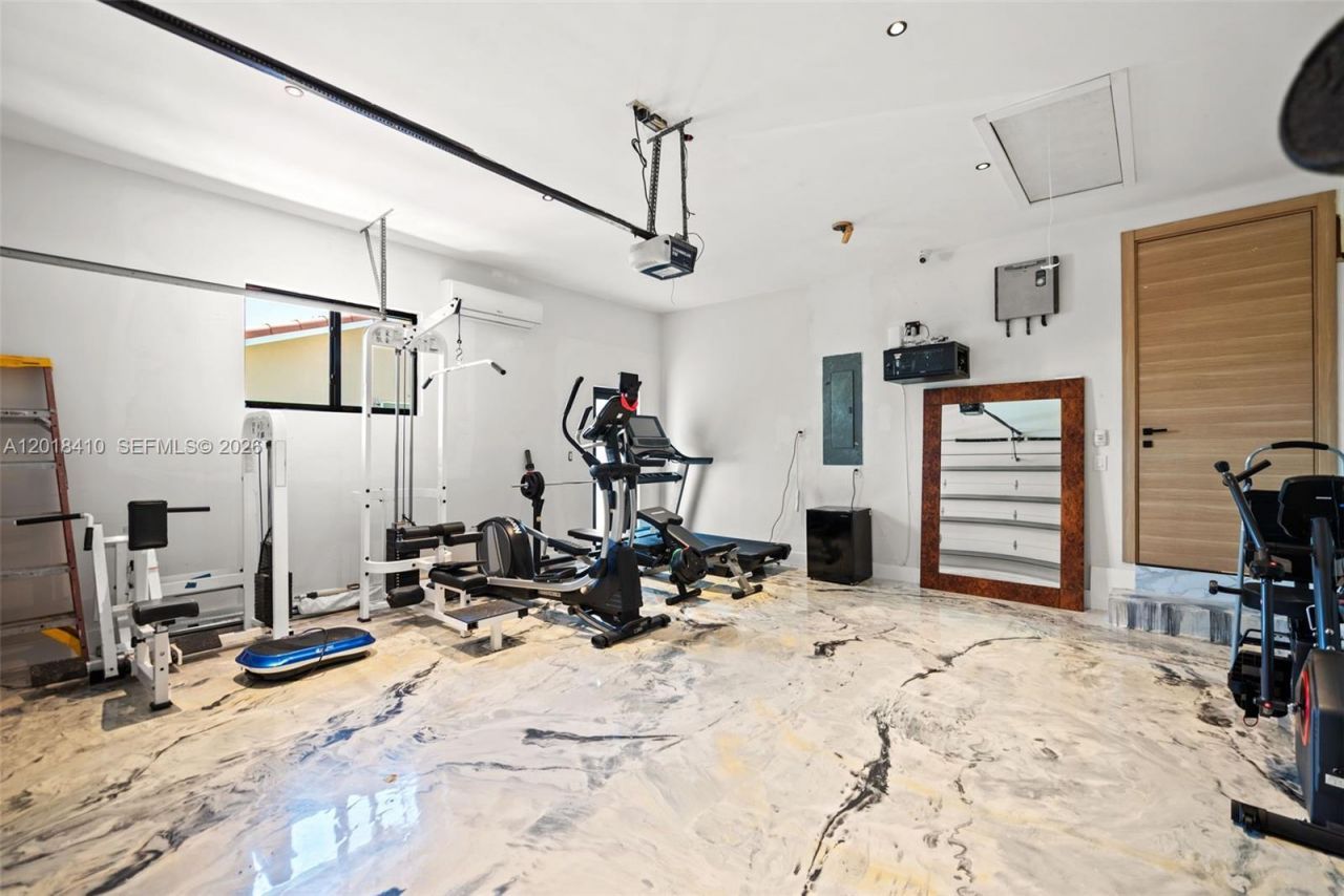 16431 NE 34th Ave , North Miami Beach, FL 33160 Photo