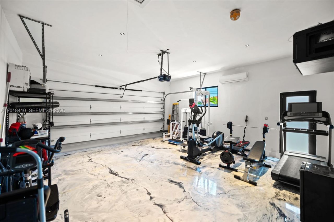16431 NE 34th Ave , North Miami Beach, FL 33160 Photo