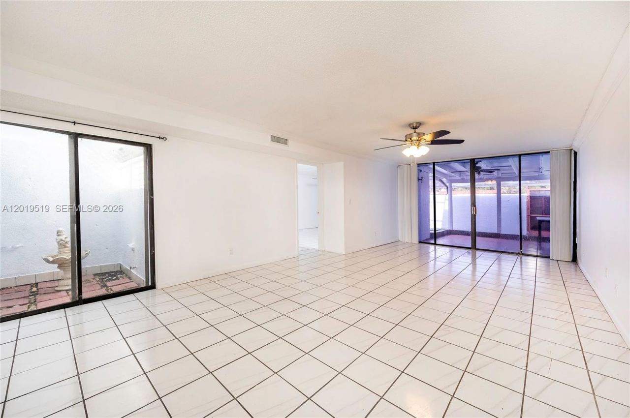 1220 SW 131st Place Cir W , Unit 1220, Miami, FL 33184 Photo