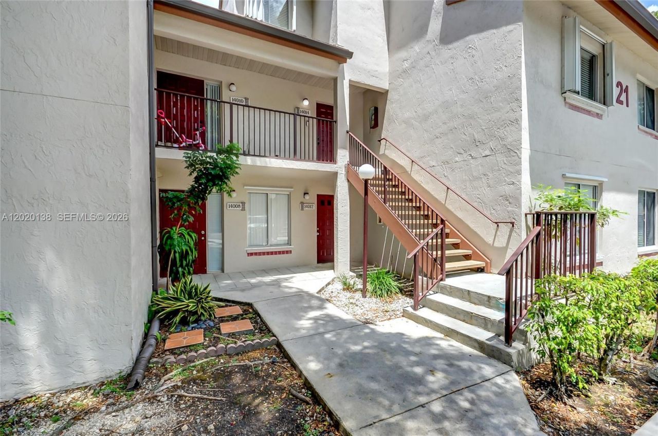 14014 SW 91st Ter, Unit 14014, Miami, FL 33186 Photo