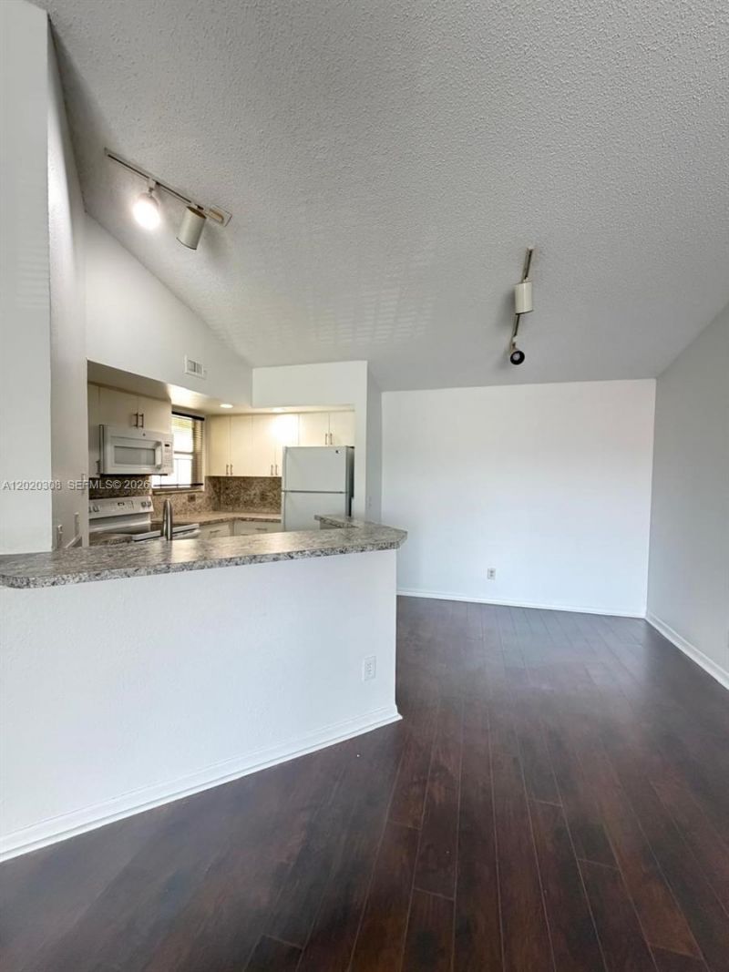12950 Vista Isles Dr , Unit 421, Sunrise, FL 33325 Photo