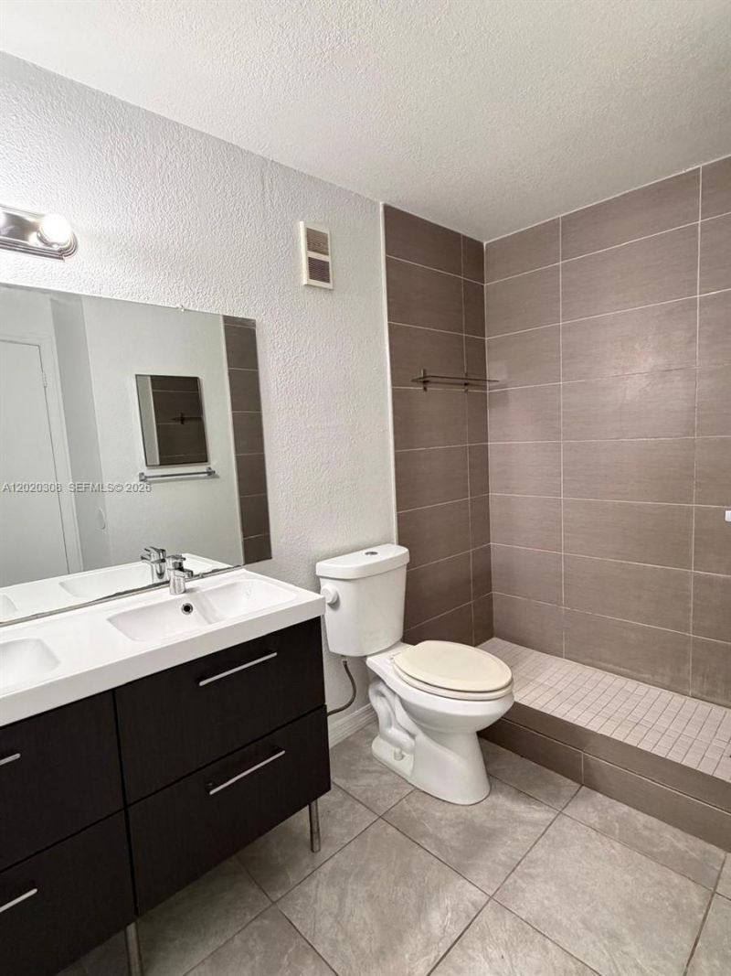 12950 Vista Isles Dr , Unit 421, Sunrise, FL 33325 Photo