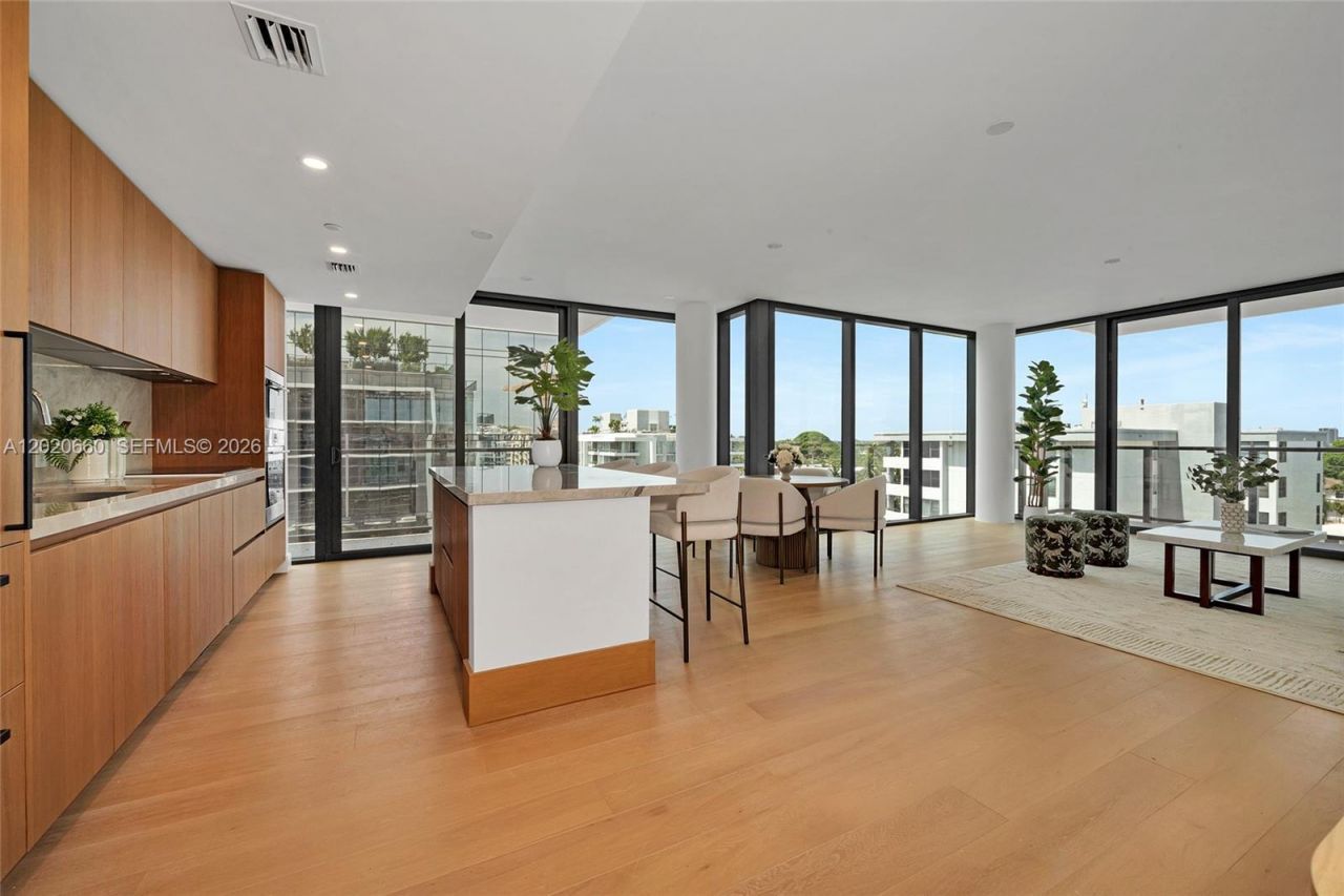 1176 97th St, Unit 704, Bay Harbor Islands, FL 33154 Photo