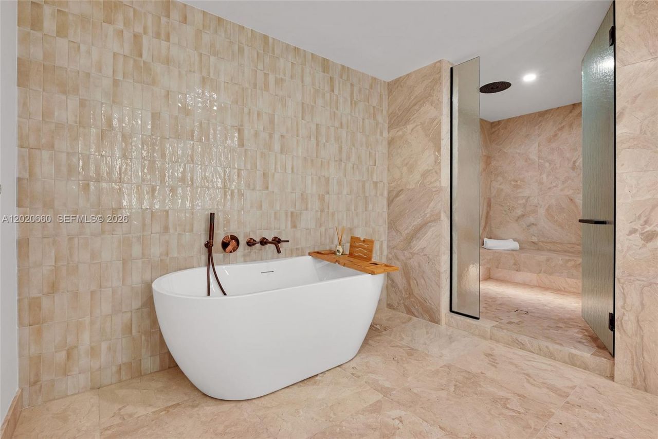 1176 97th St, Unit 704, Bay Harbor Islands, FL 33154 Photo