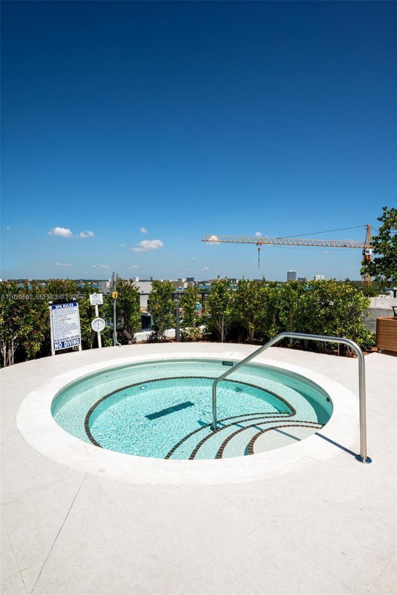 1176 97th St, Unit 704, Bay Harbor Islands, FL 33154 Photo