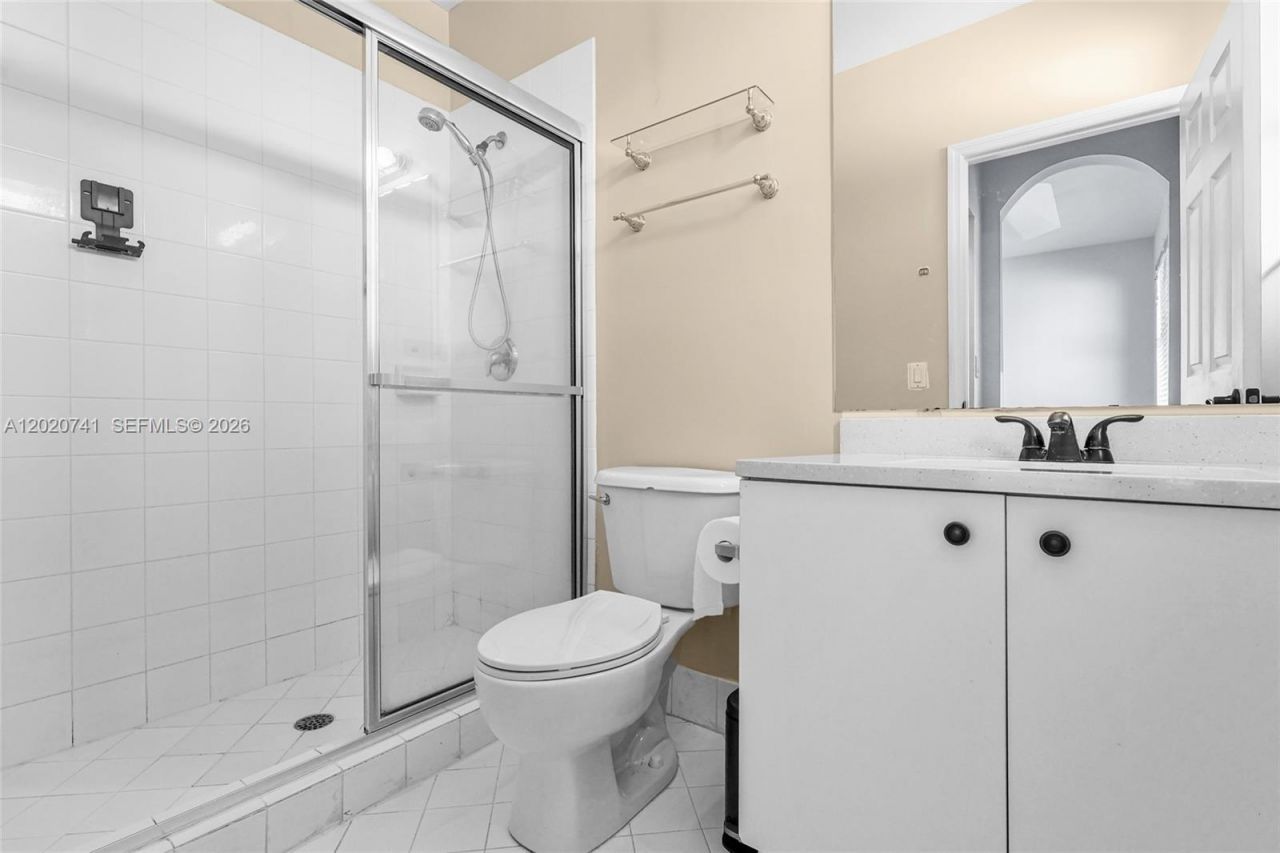 1595 NE 33rd Rd , Unit 110-3, Homestead, FL 33033 Photo