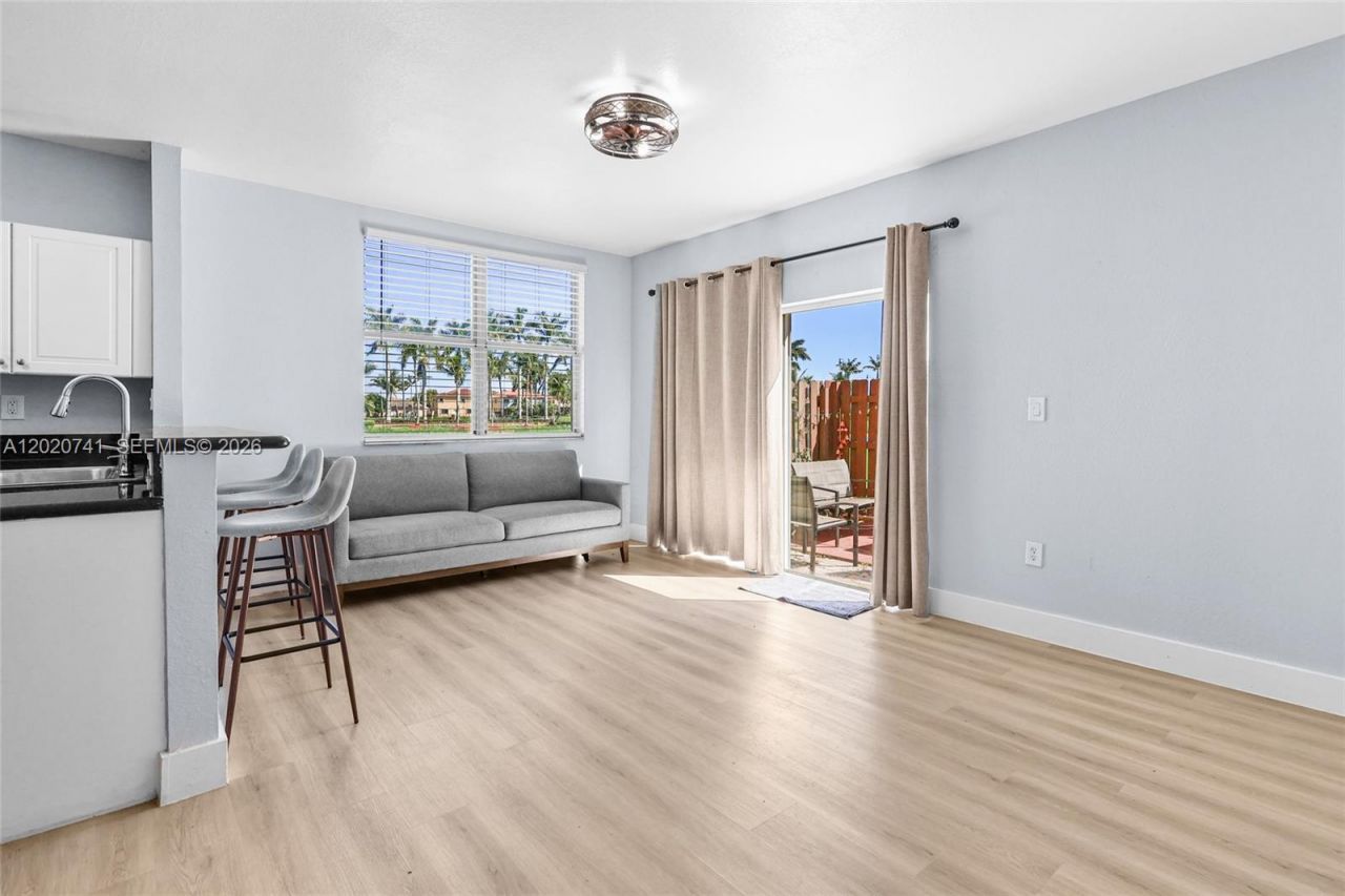 1595 NE 33rd Rd , Unit 110-3, Homestead, FL 33033 Photo