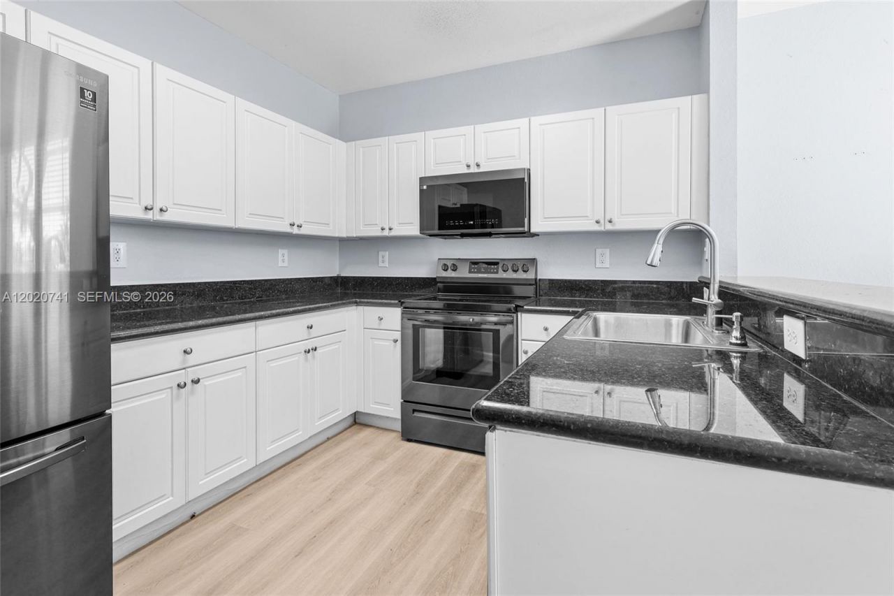 1595 NE 33rd Rd , Unit 110-3, Homestead, FL 33033 Photo