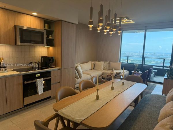 159 NE 6th St , Unit 4016, Miami, FL 33132
