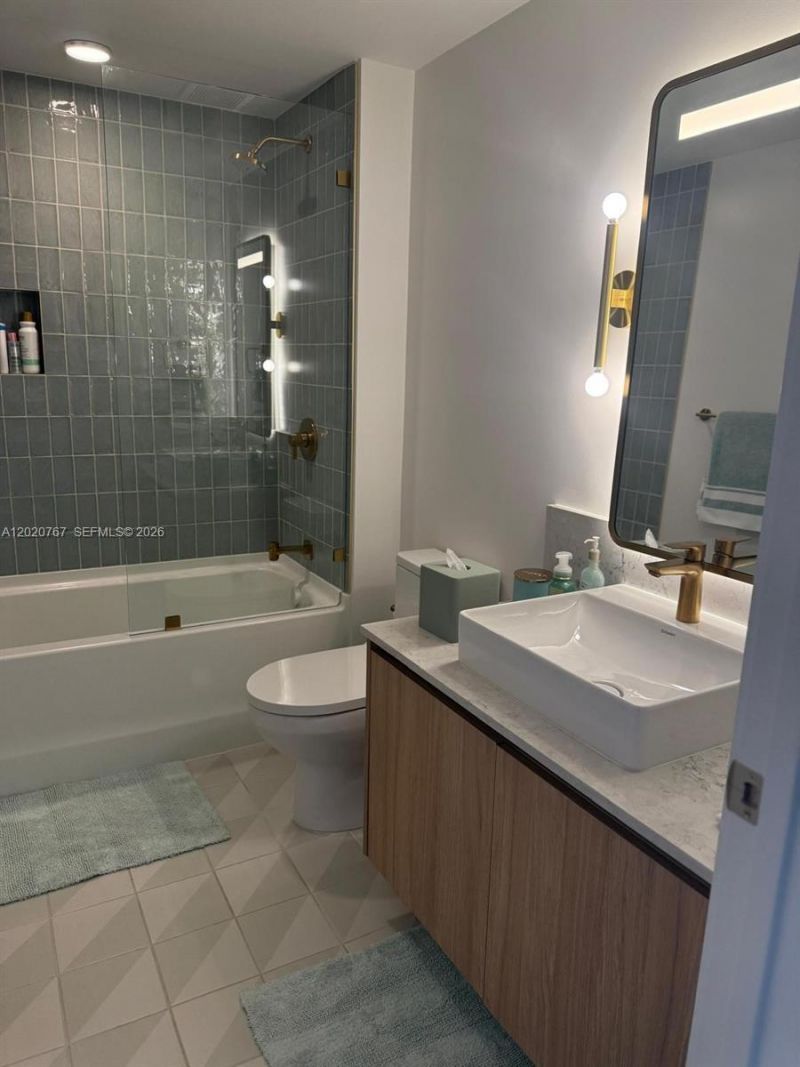 159 NE 6th St , Unit 4016, Miami, FL 33132 Photo