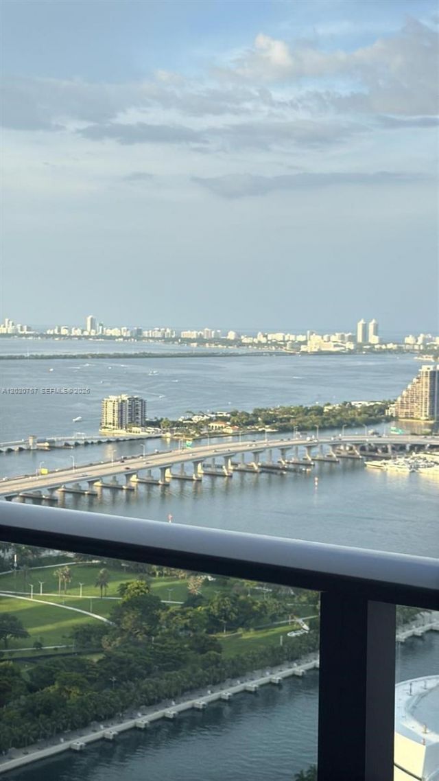 159 NE 6th St , Unit 4016, Miami, FL 33132 Photo