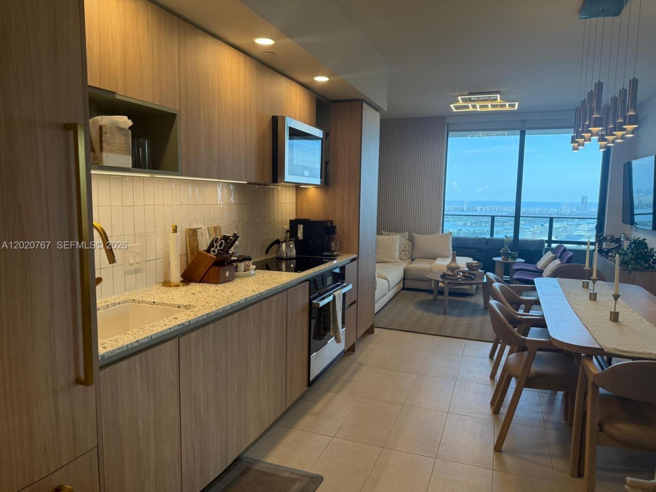 159 NE 6th St , Unit 4016, Miami, FL 33132 Photo