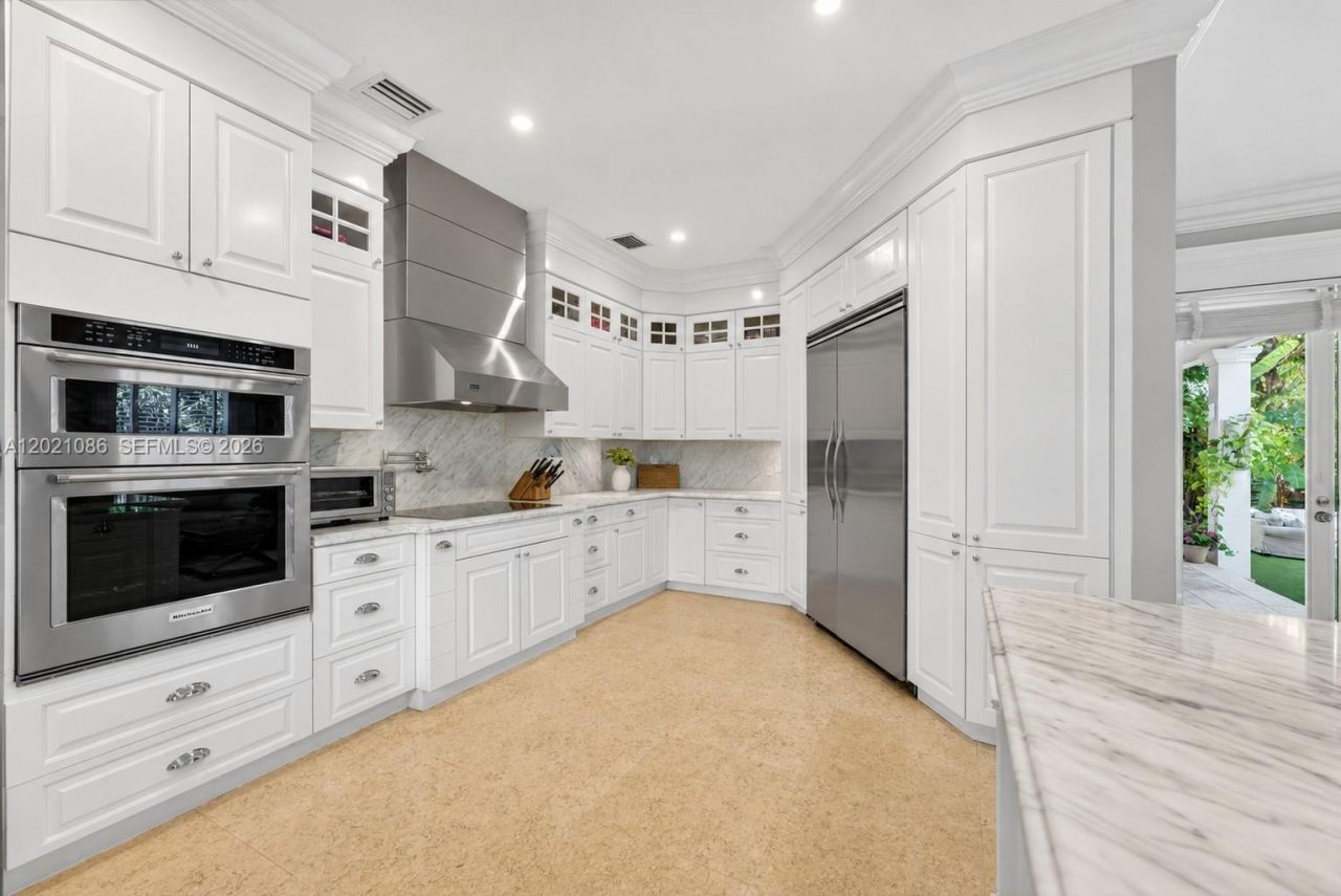 442 Ridgewood Rd , Key Biscayne, FL 33149 Photo