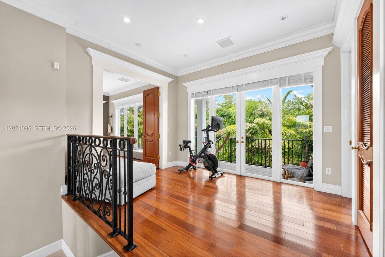 442 Ridgewood Rd , Key Biscayne, FL 33149 Photo