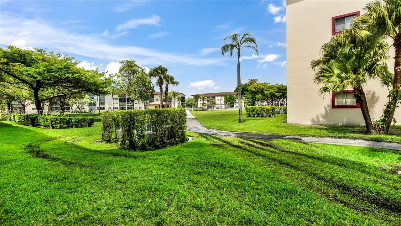 1601 SW 128th Ter , Unit 112A, Pembroke Pines, FL 33027 Photo
