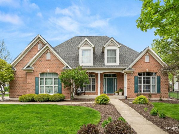 692 Independence Avenue , Elburn, IL 60119